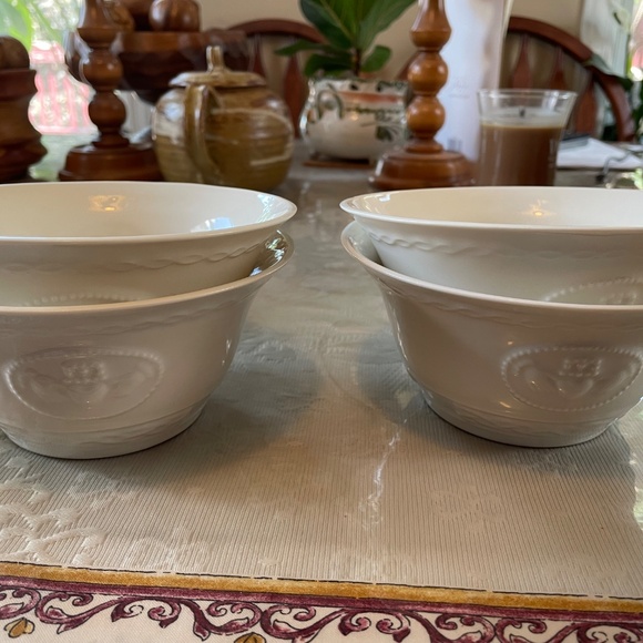 Belleek Coffee Mugs and Bowls - Picture 5 of 7